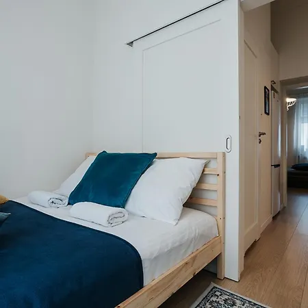 Cracow Main Hub * كراكوفيا